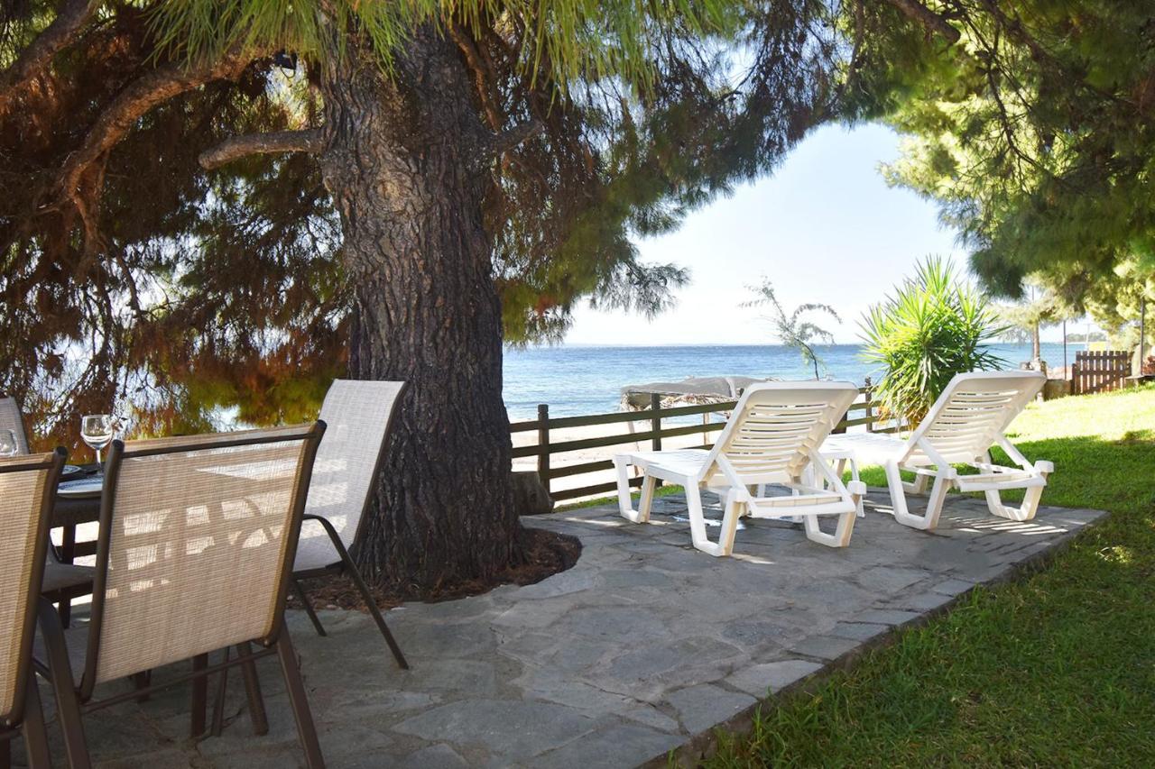 Barlee Beach Front House, Metamorfosi Екстериор снимка