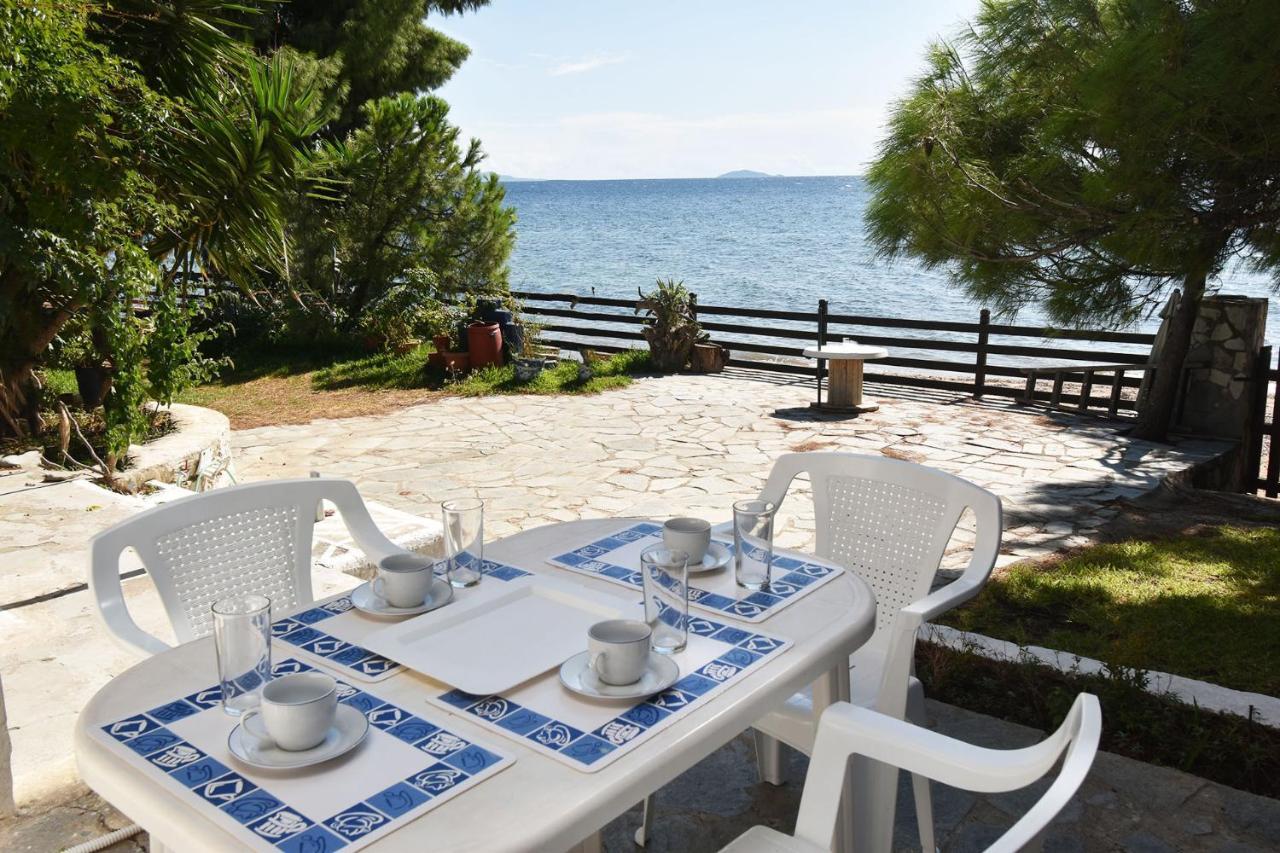 Barlee Beach Front House, Metamorfosi Екстериор снимка