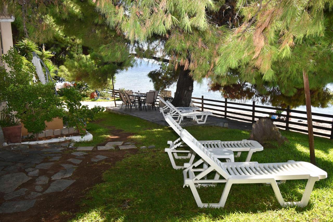 Barlee Beach Front House, Metamorfosi Екстериор снимка