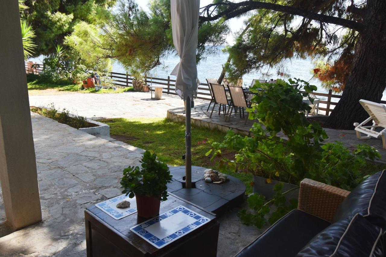 Barlee Beach Front House, Metamorfosi Екстериор снимка
