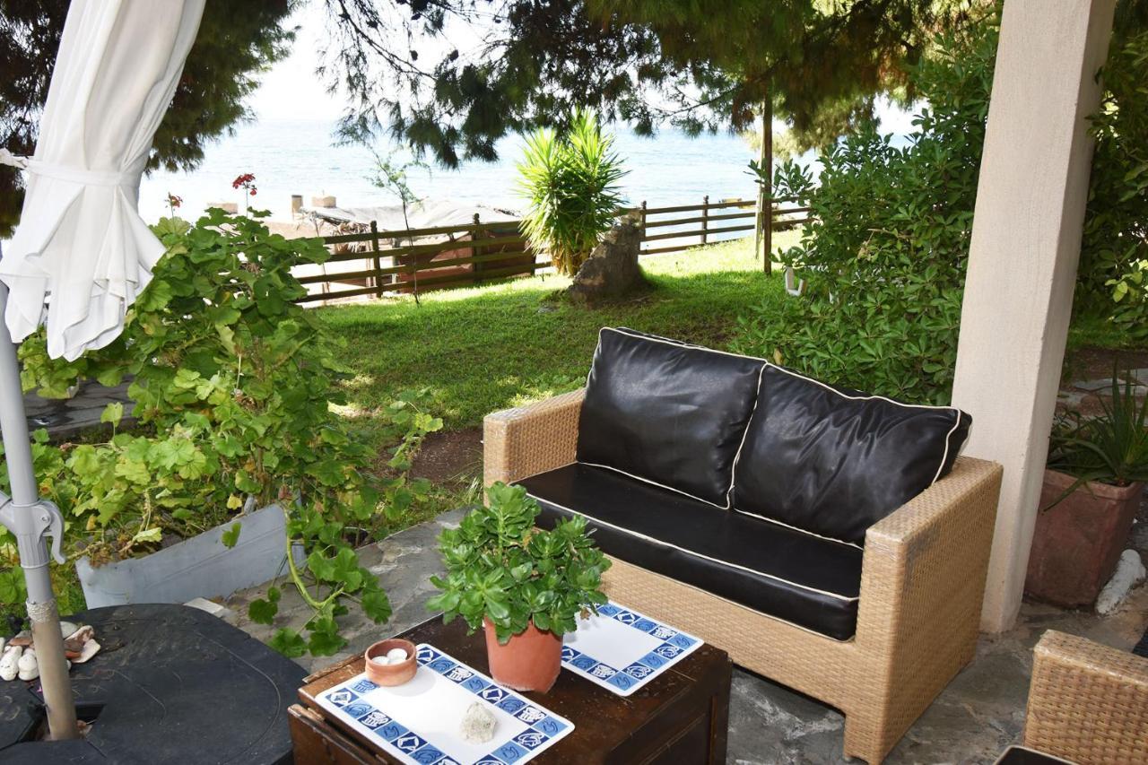 Barlee Beach Front House, Metamorfosi Екстериор снимка